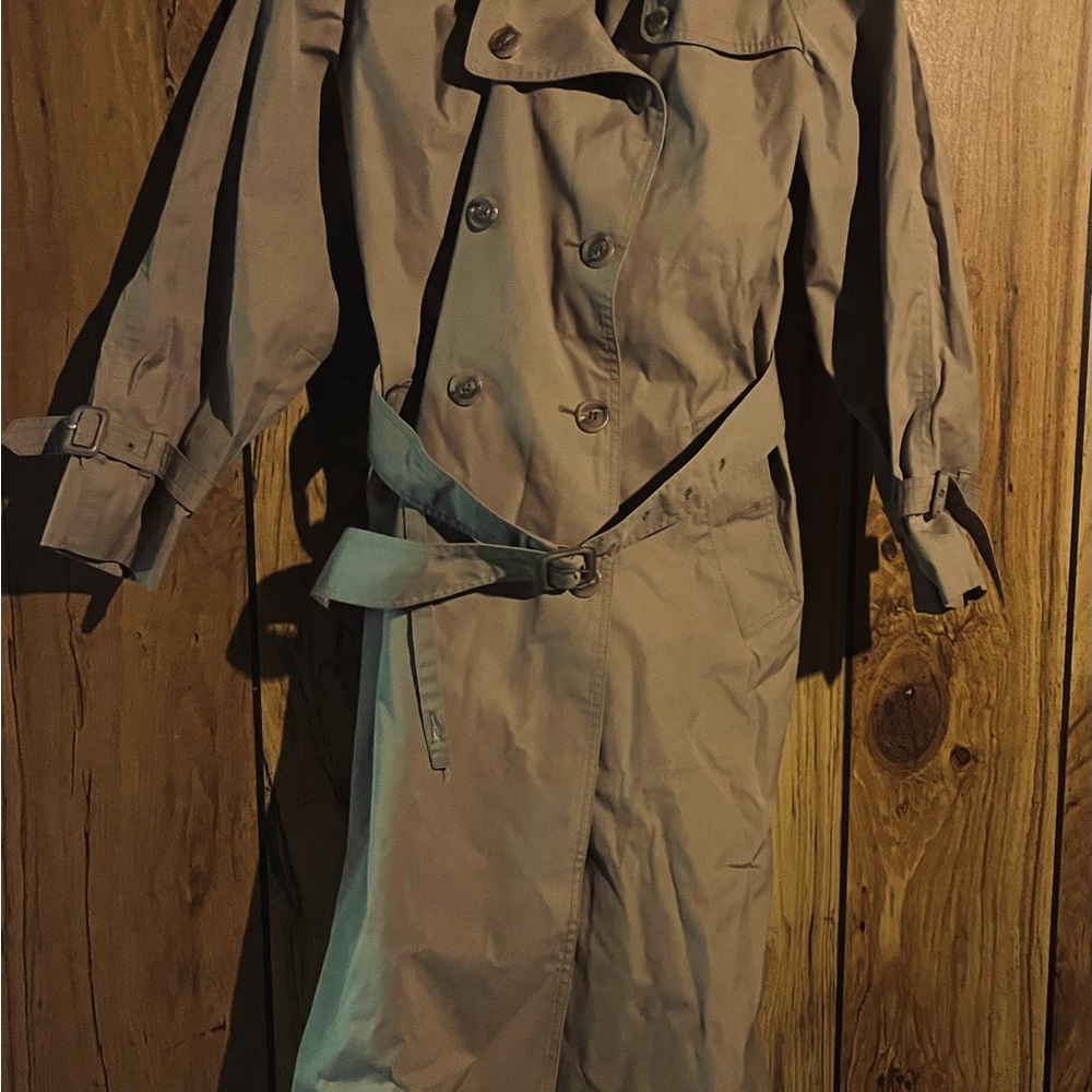 London fog waterproof button down women’s trench coat